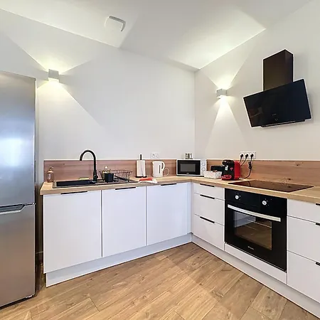 Les De N2 ,clim, Proche A75 Coudes